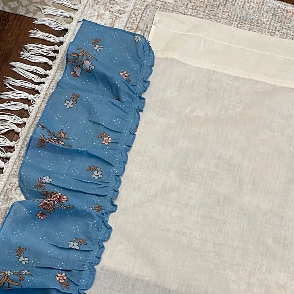 Vintage 80s curtain panel